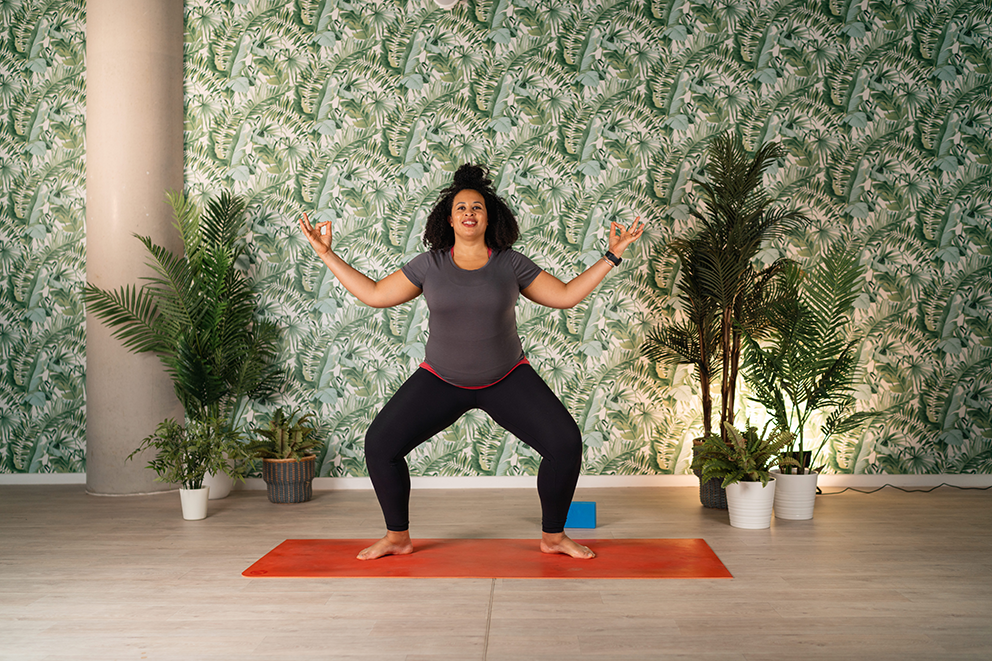 LUNCHTIME RESET YOGA - Move your Frame